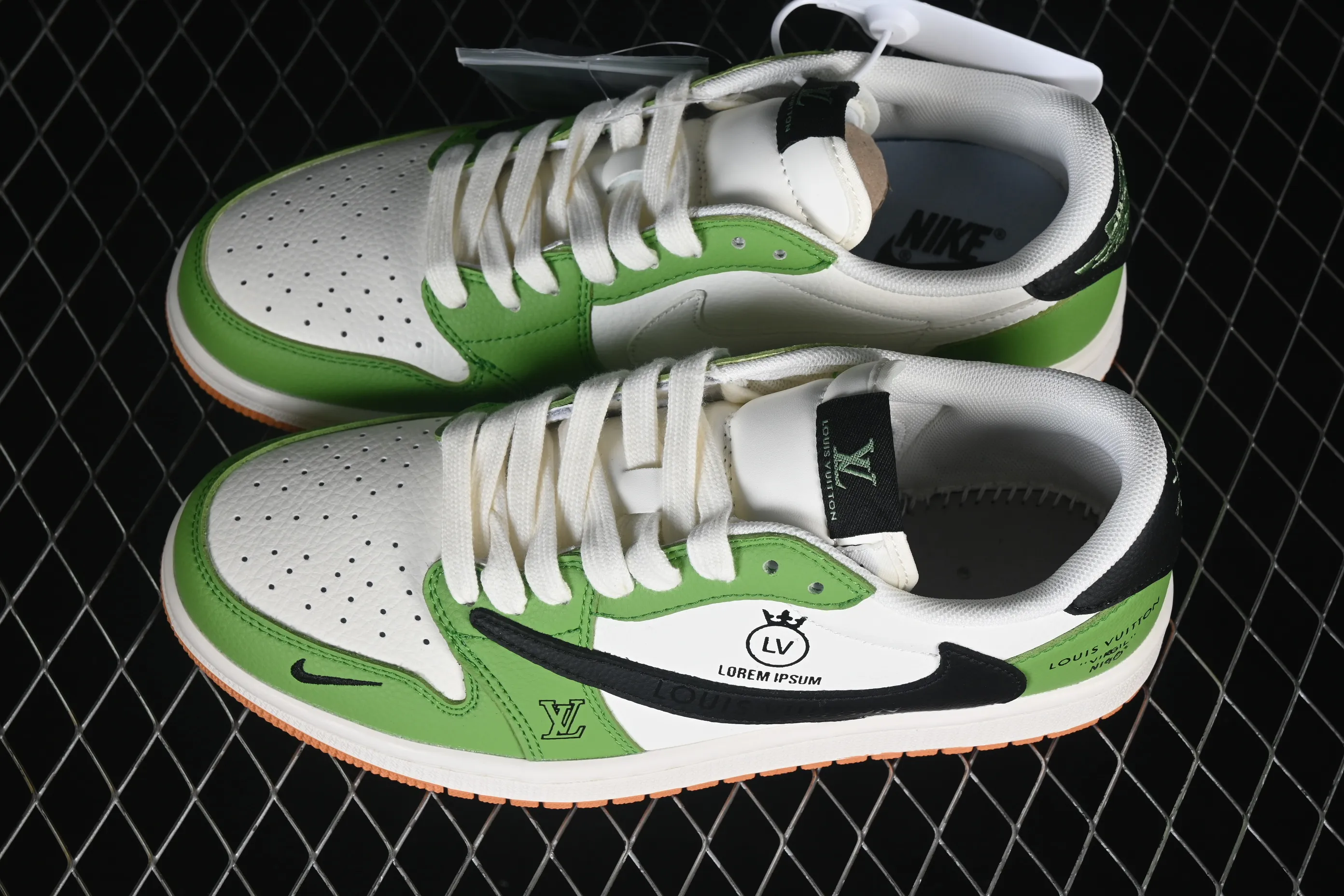All categories Air Jordan Jordan series basketball shoes Air Jordan 1 Low High-end customized low-top sneakers Travis Scott x Fragment Design x Air Jordan 1 Low OG SP AJ1 Joe 1 joint white, green, black and brown low-top cultural casual sneakers DZ2688-002